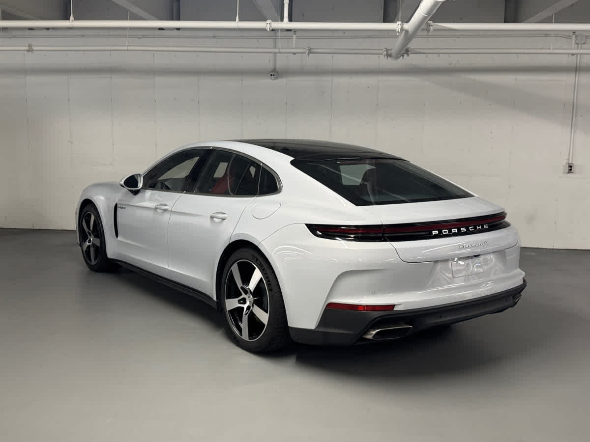 2025 Porsche Panamera 4 E-Hybrid photo 3