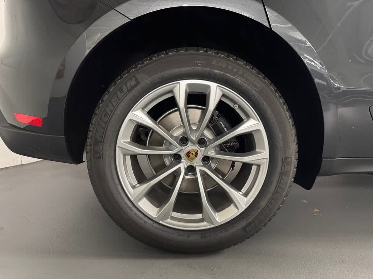 new 2026 Porsche Macan car