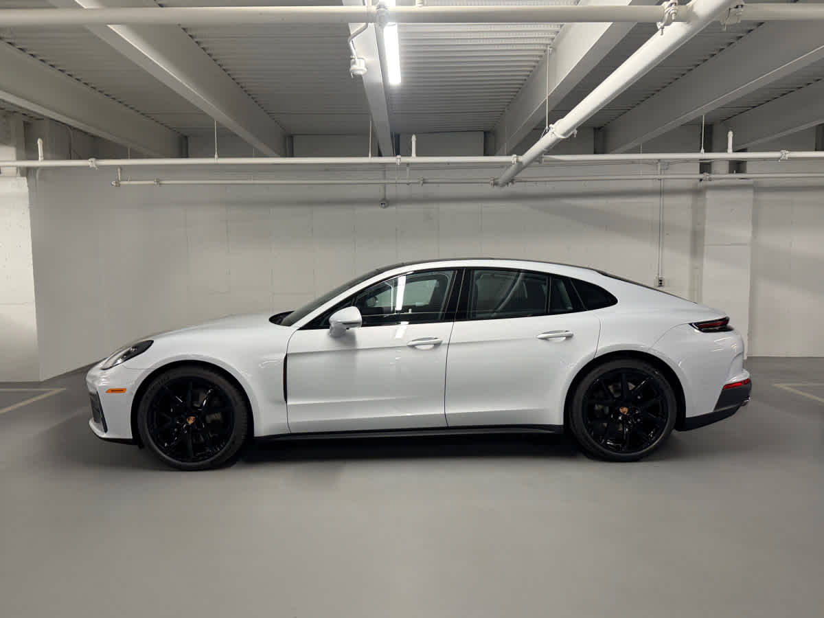 new 2026 Porsche Panamera car