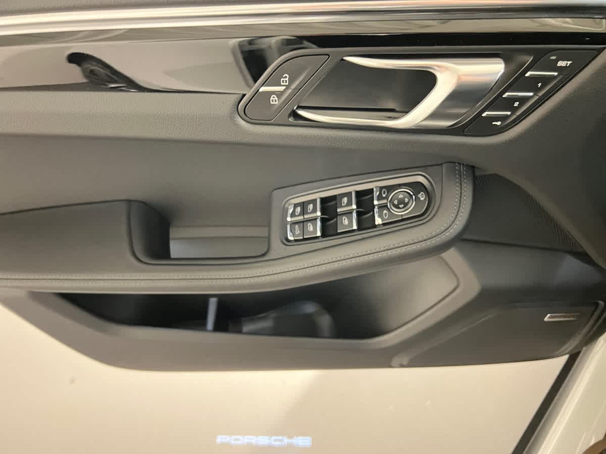 new 2026 Porsche Macan car