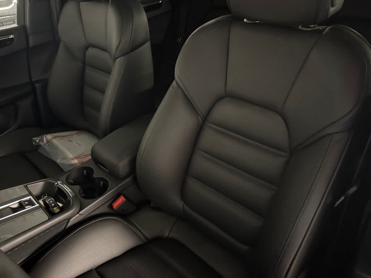 new 2026 Porsche Macan car