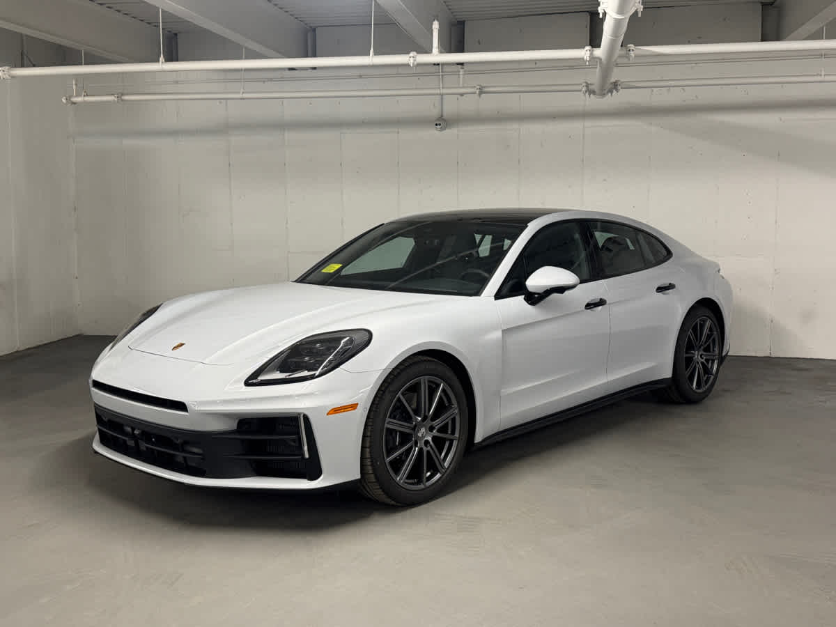 new 2026 Porsche Panamera car