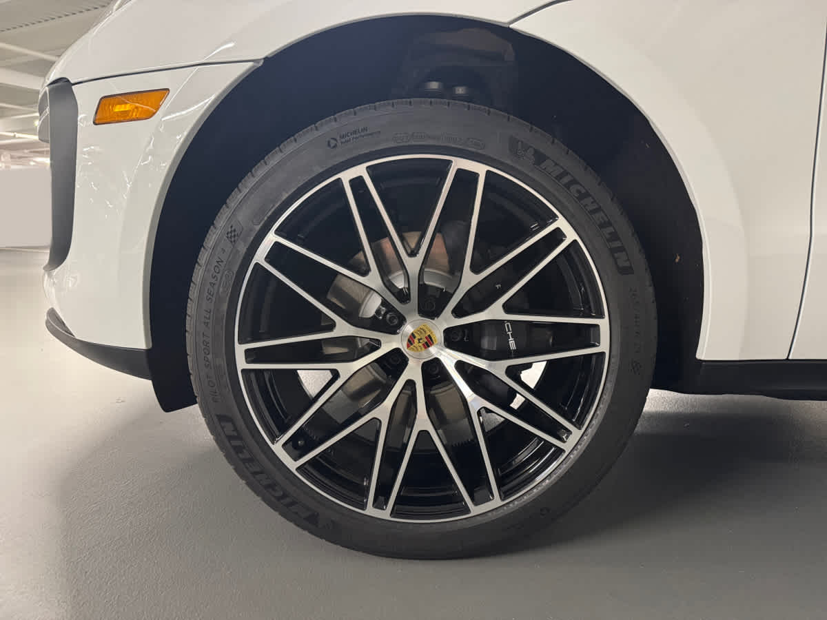 new 2026 Porsche Macan car