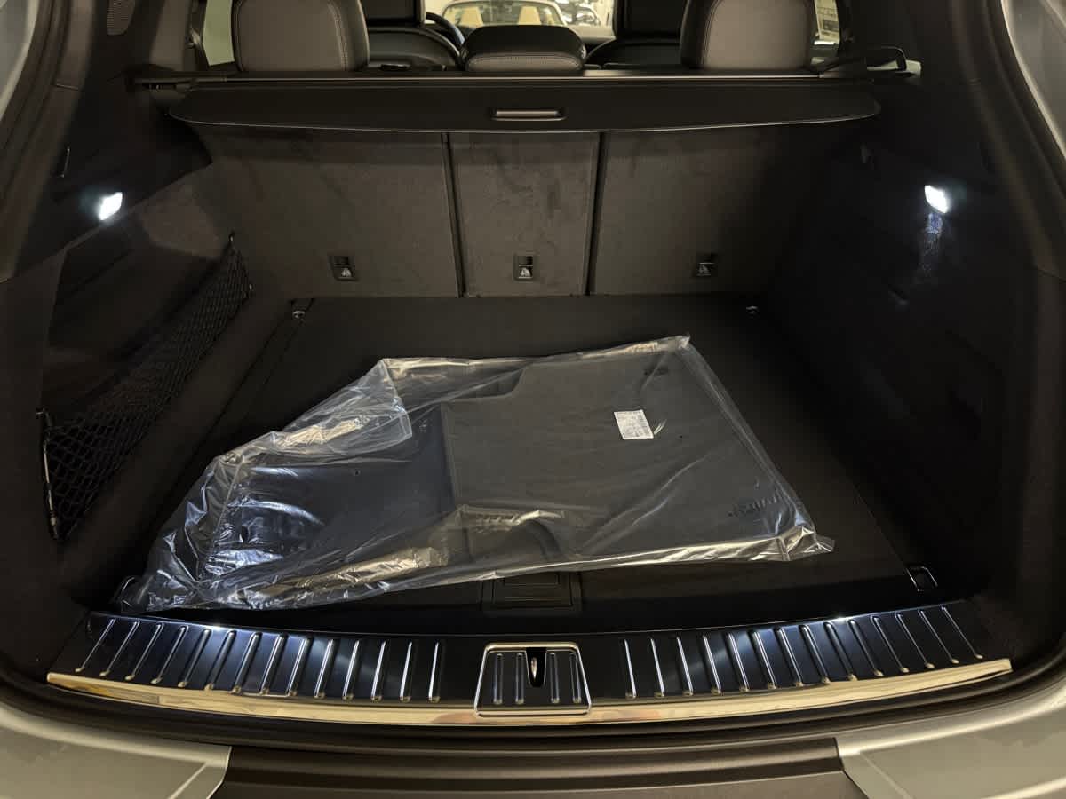 new 2026 Porsche Cayenne car