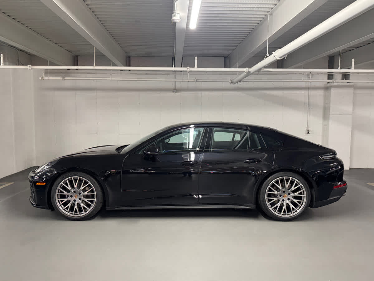 new 2026 Porsche Panamera car