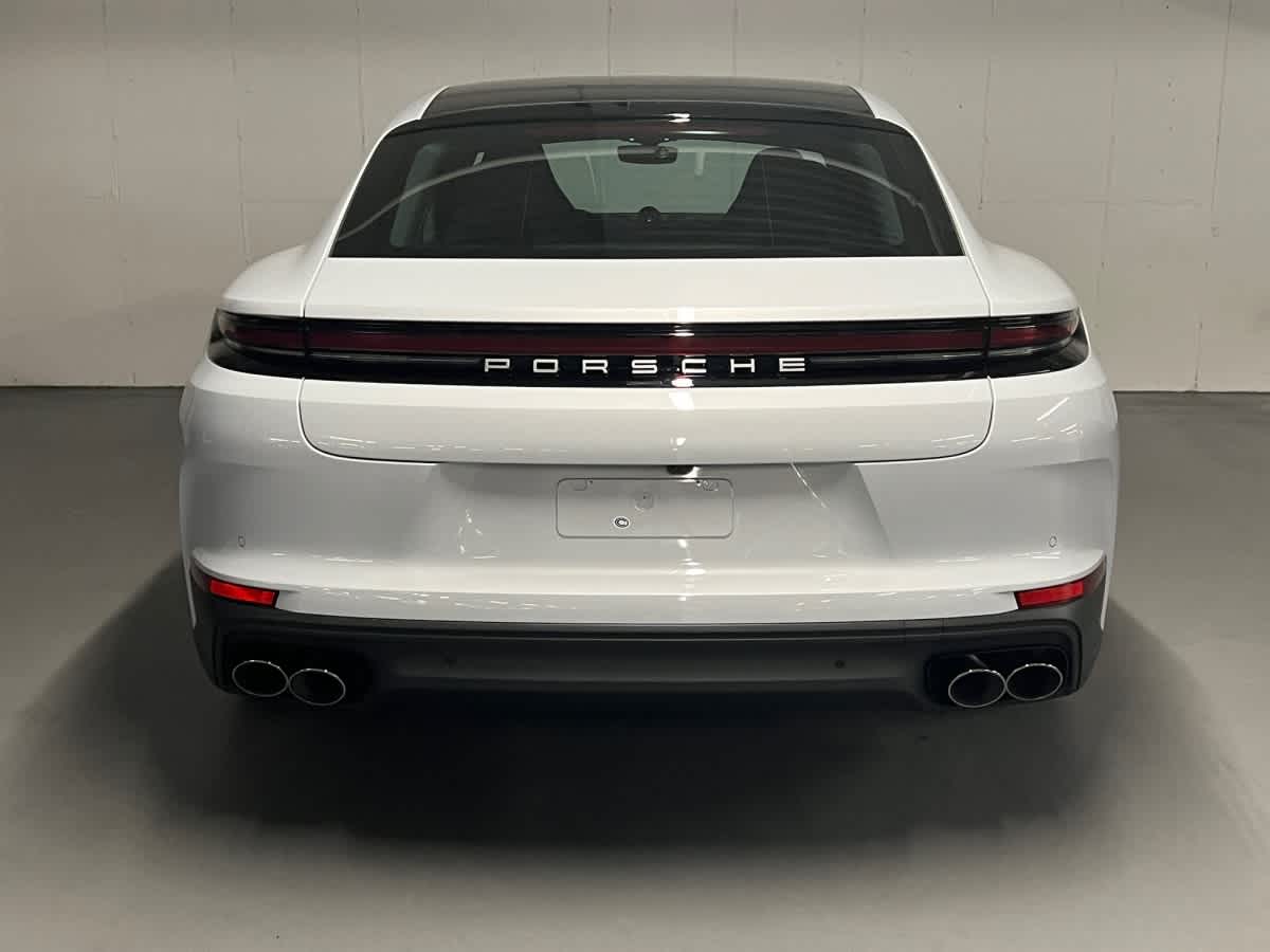 new 2026 Porsche Panamera car