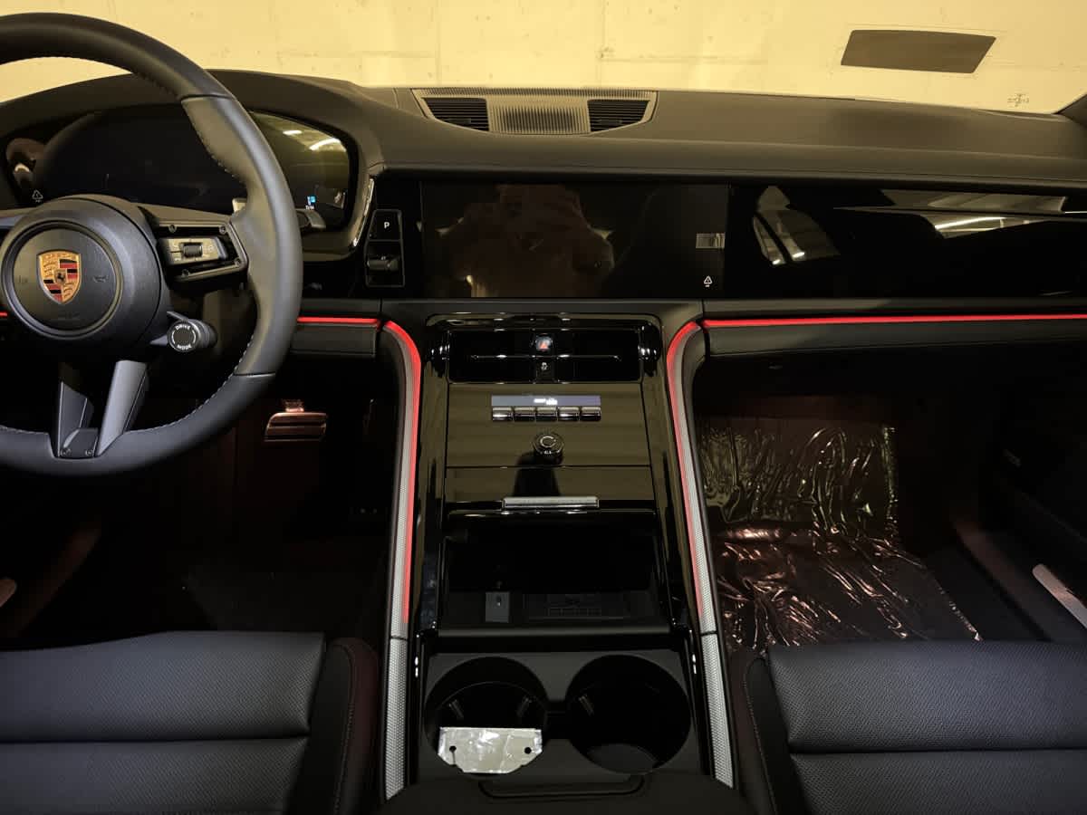 new 2026 Porsche Panamera car