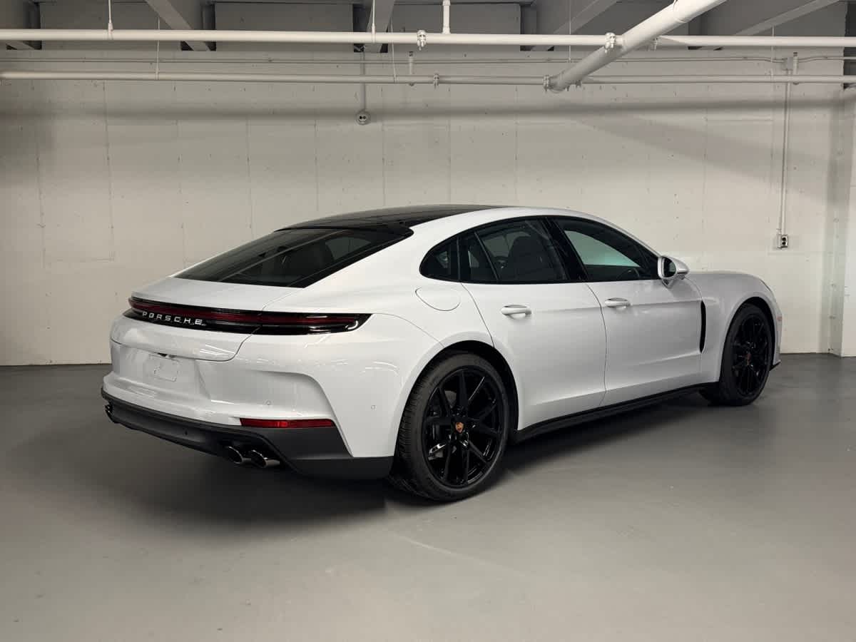 new 2026 Porsche Panamera car