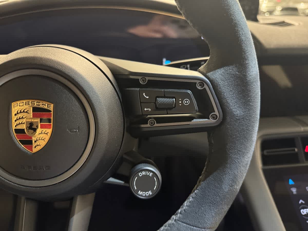 new 2024 Porsche Taycan car