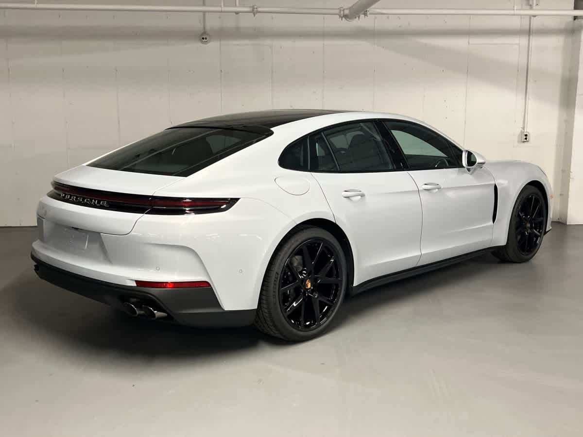 new 2026 Porsche Panamera car