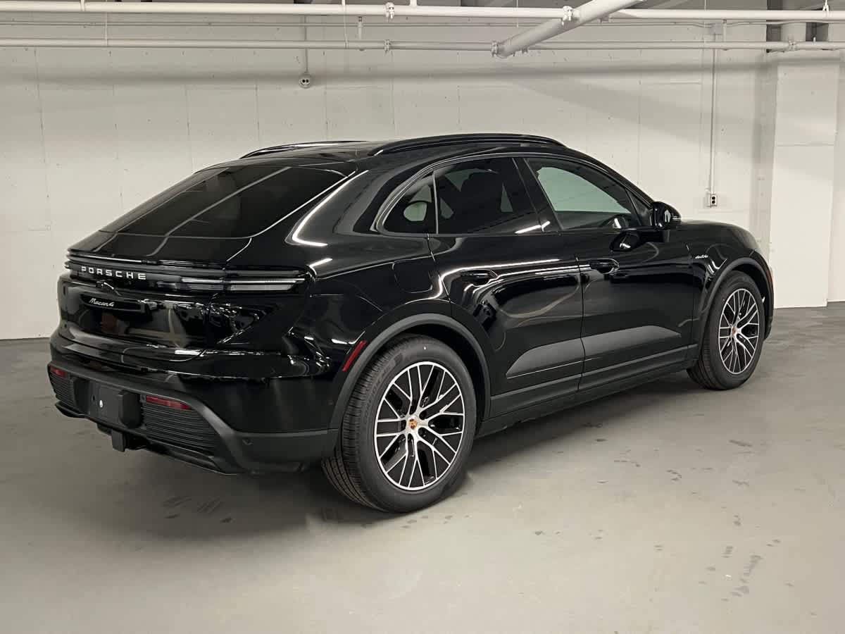 new 2026 Porsche Macan car