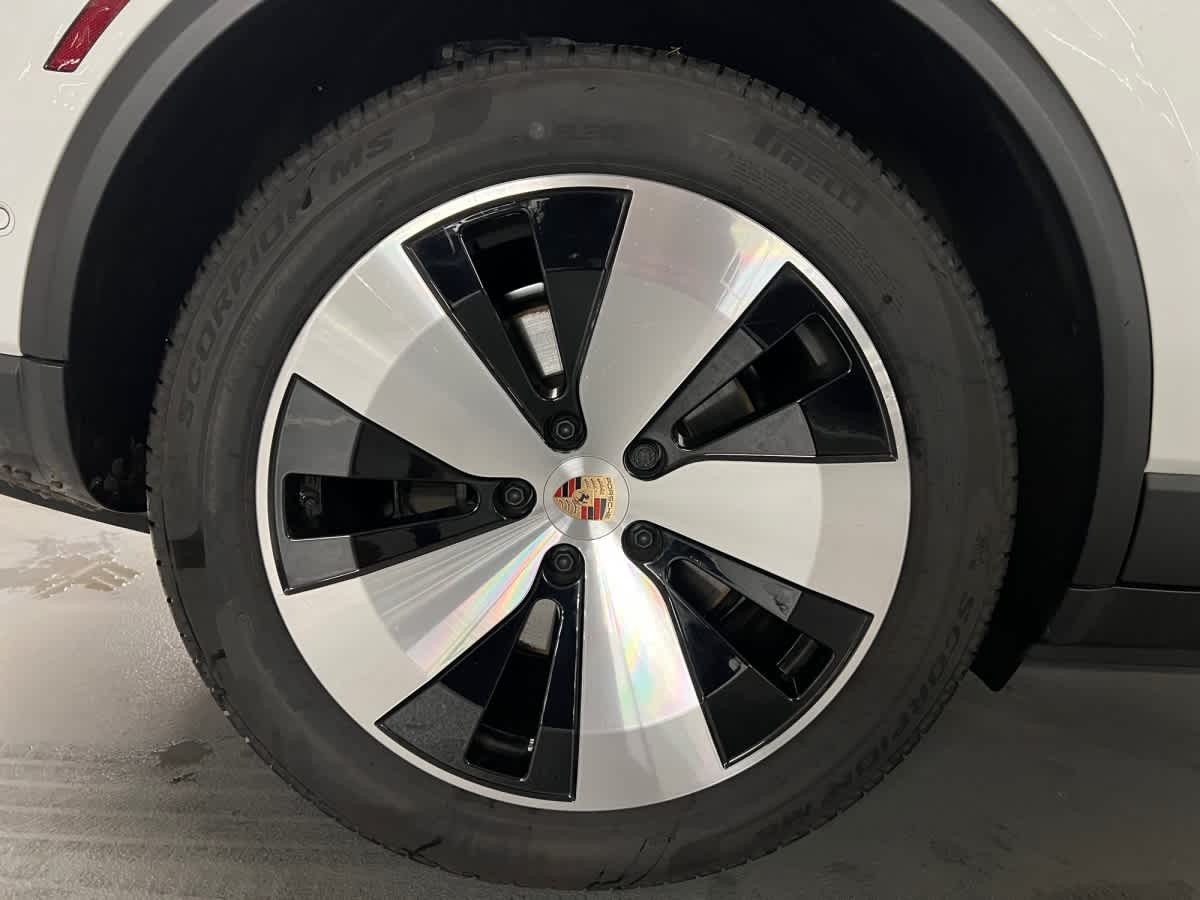 used 2025 Porsche Macan car, priced at $62,298