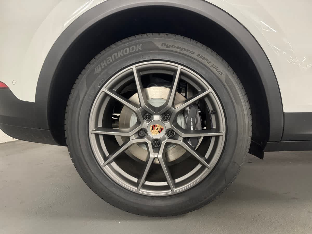 new 2026 Porsche Cayenne car