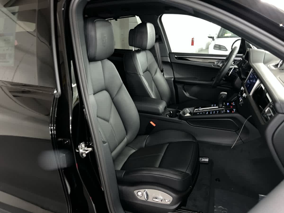 new 2026 Porsche Macan car