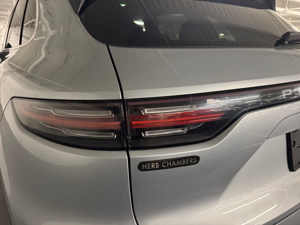 used 2022 Porsche Cayenne car, priced at $59,498