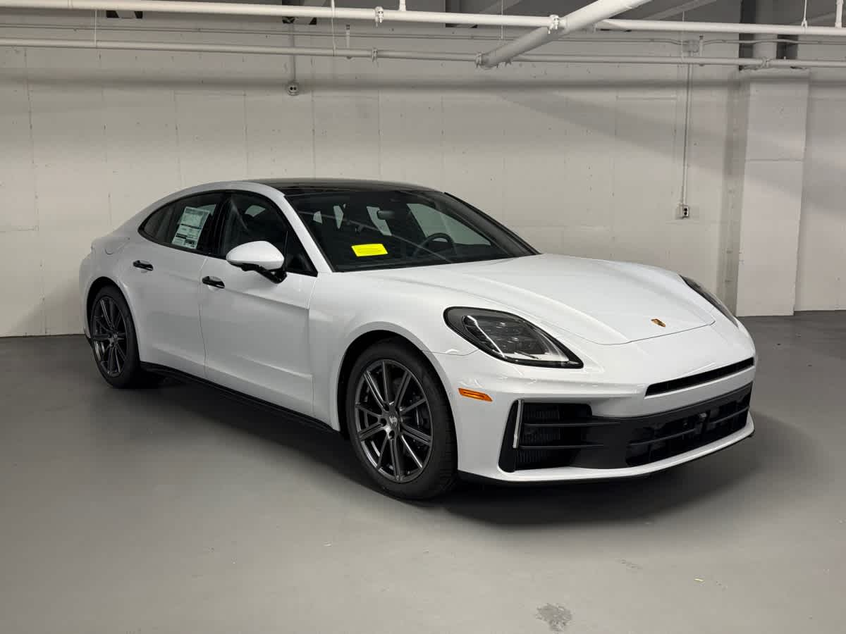 new 2026 Porsche Panamera car