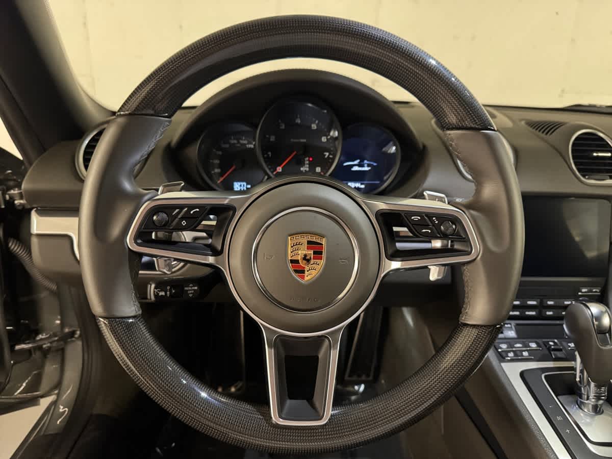 new 2025 Porsche 718 Boxster car