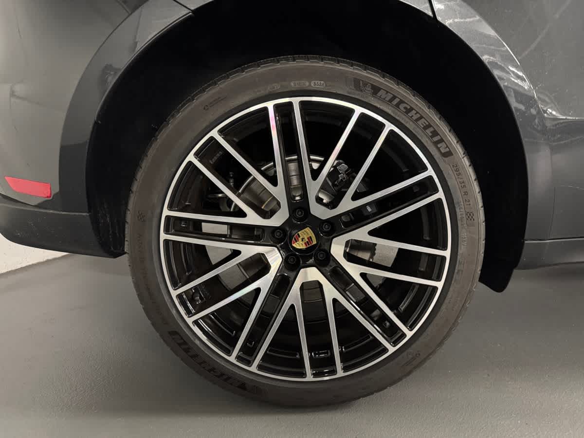 new 2026 Porsche Macan car