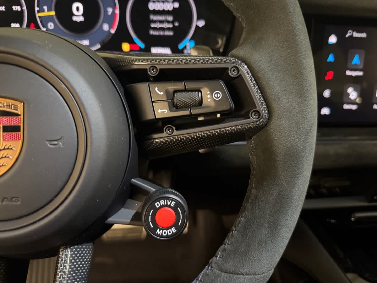 new 2025 Porsche Cayenne car