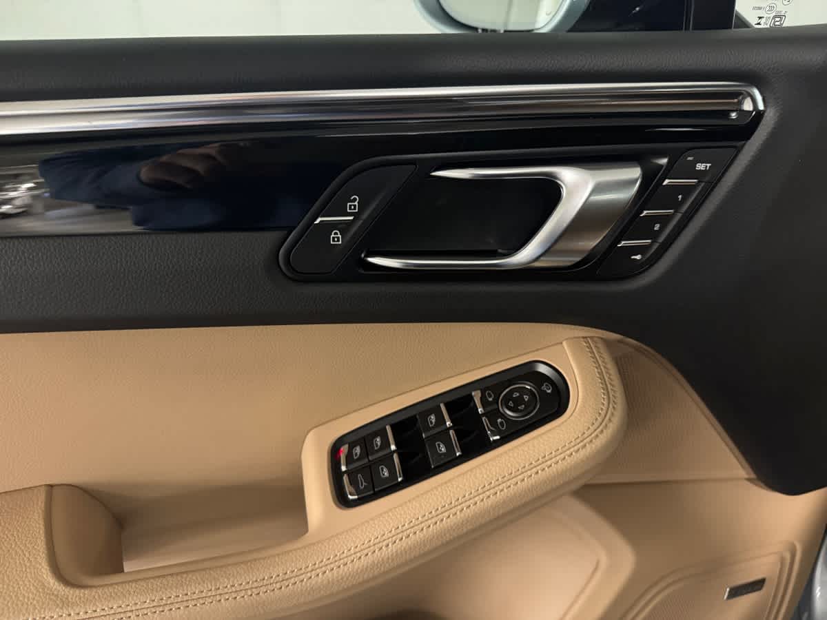 new 2026 Porsche Macan car