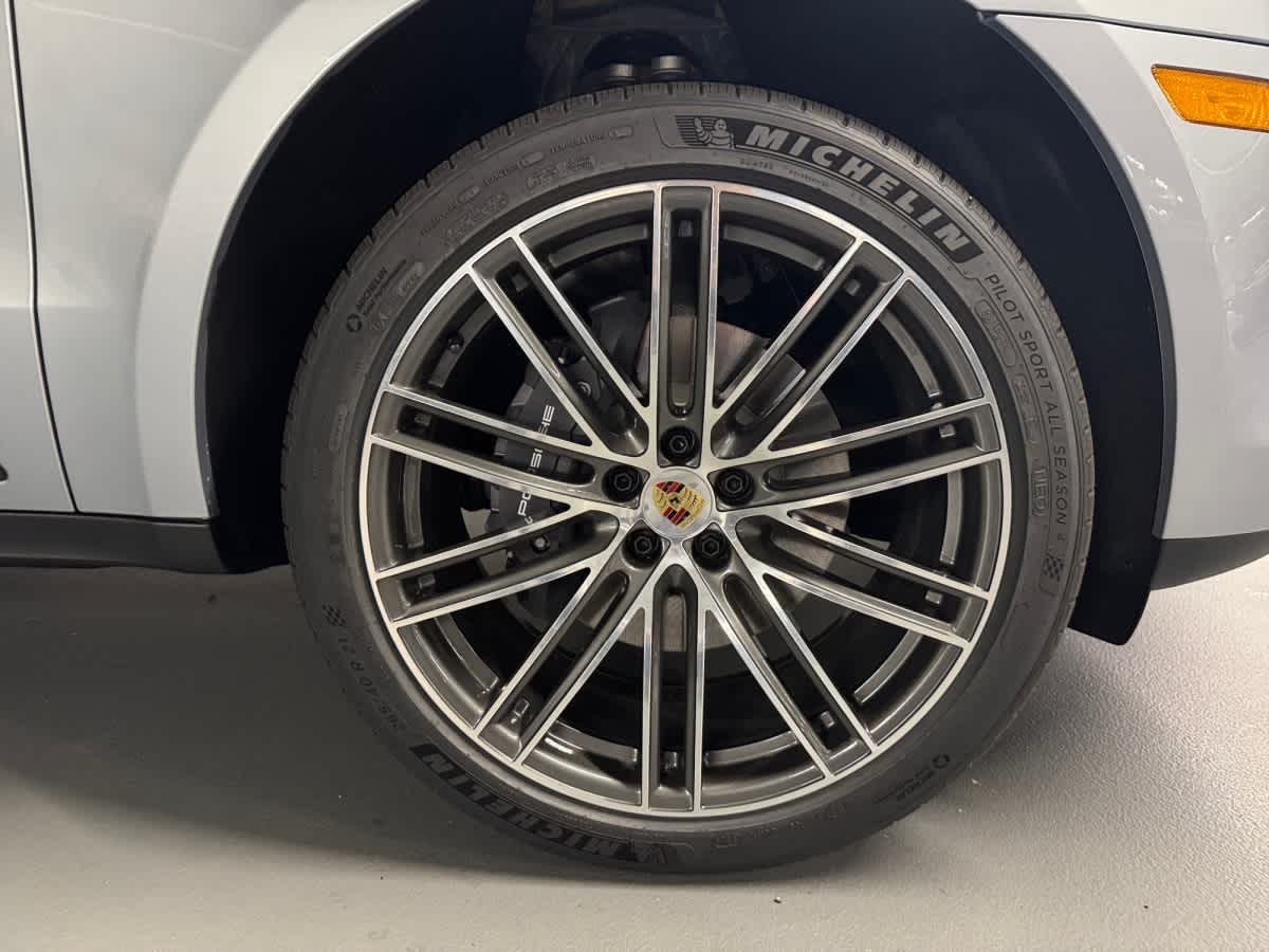 new 2026 Porsche Macan car