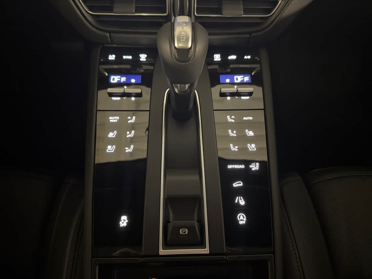 new 2026 Porsche Macan car