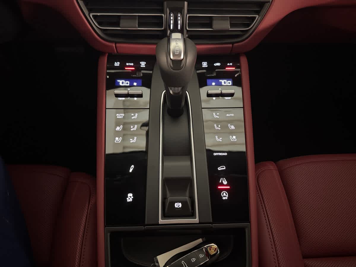 new 2026 Porsche Macan car