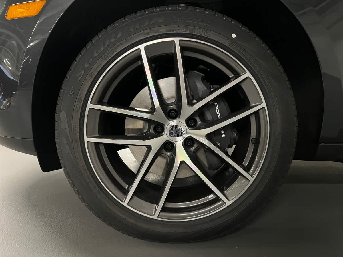 new 2026 Porsche Macan car