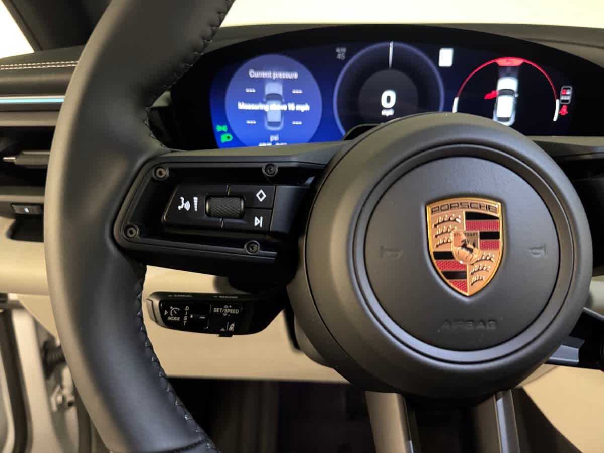 new 2026 Porsche Macan car