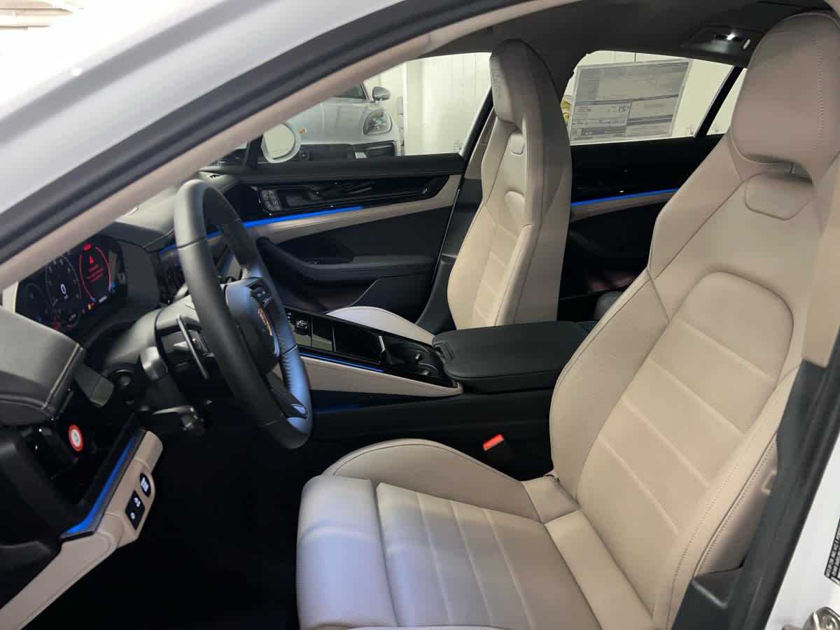 new 2026 Porsche Panamera car