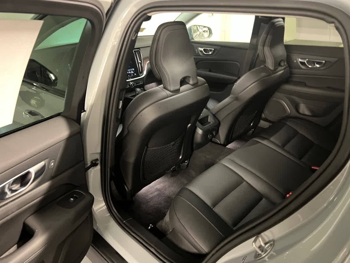 used 2025 Volvo V60 Cross Country car, priced at $37,997