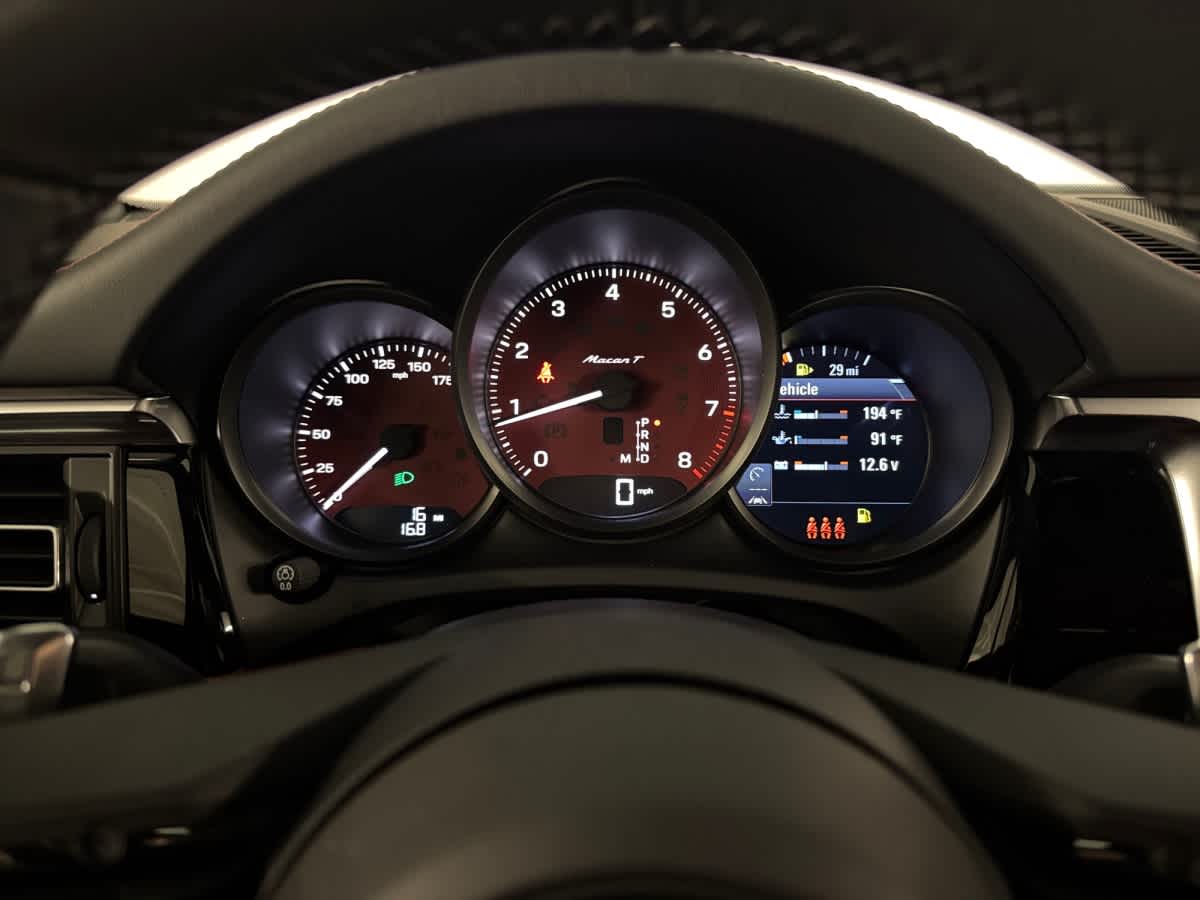 new 2026 Porsche Macan car