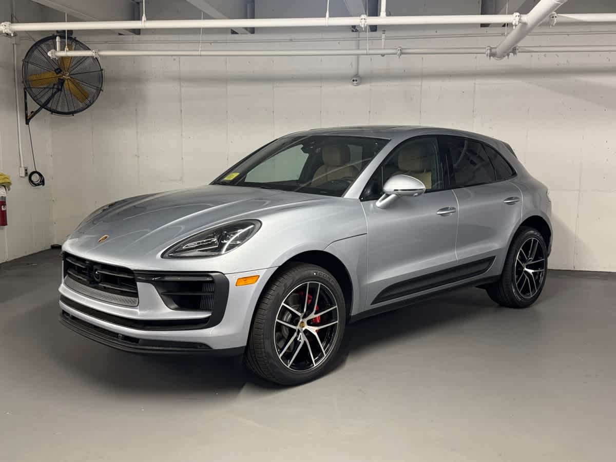 new 2026 Porsche Macan car