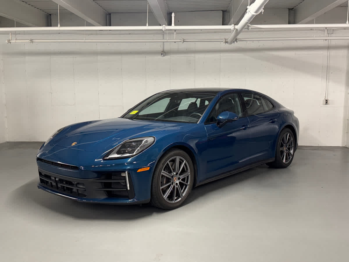 Porsche Panamera