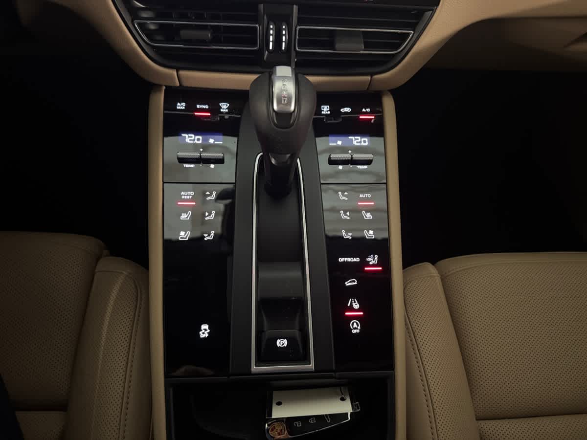 new 2026 Porsche Macan car