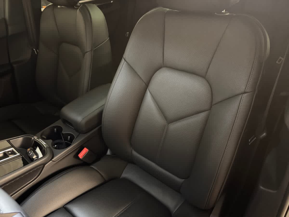 new 2026 Porsche Macan car