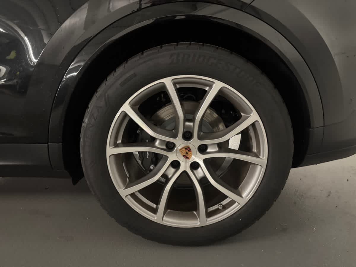 new 2026 Porsche Cayenne car