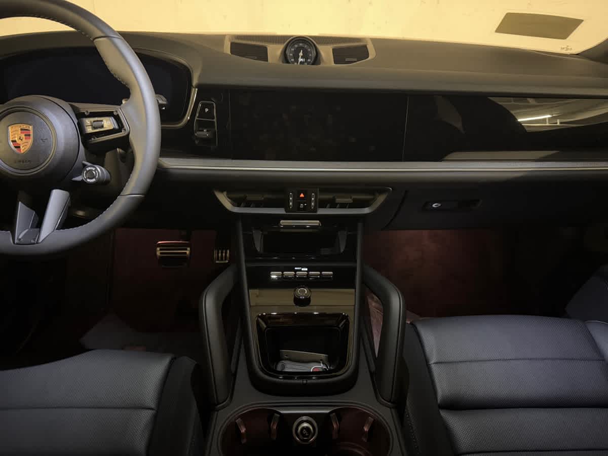 new 2025 Porsche Cayenne car