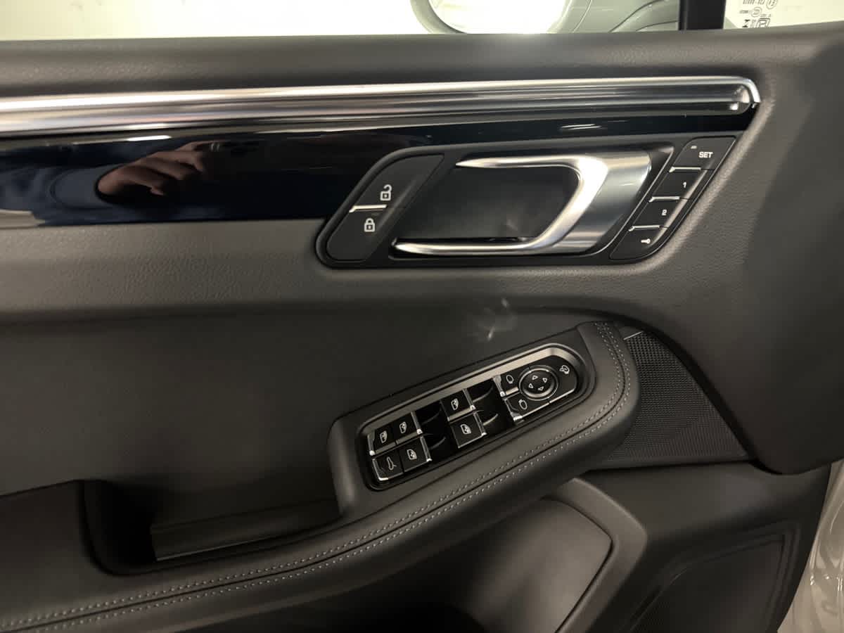 new 2026 Porsche Macan car