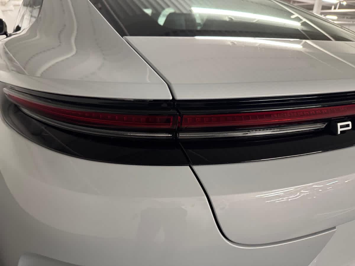 new 2026 Porsche Panamera car
