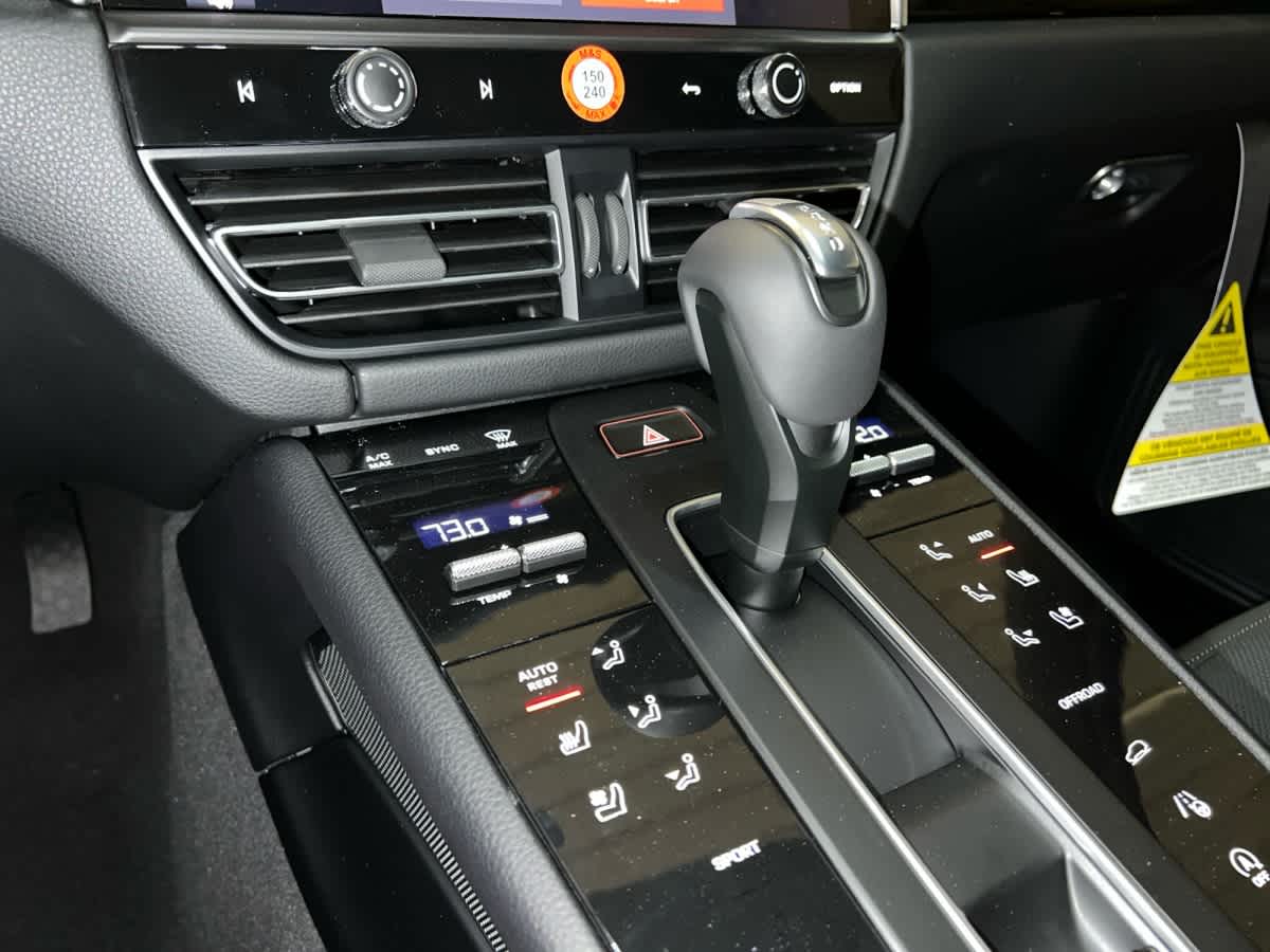 new 2026 Porsche Macan car