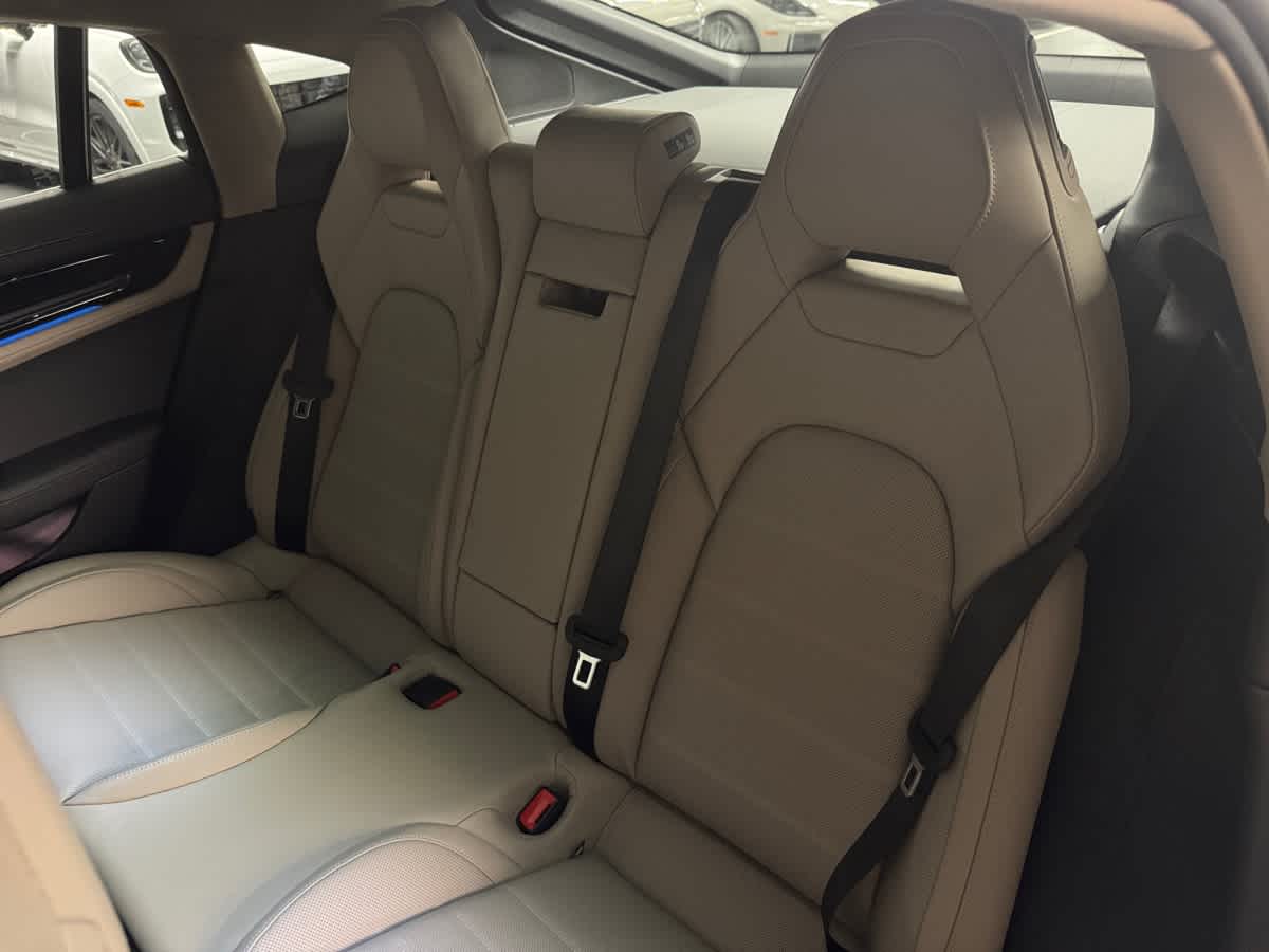 new 2026 Porsche Panamera car