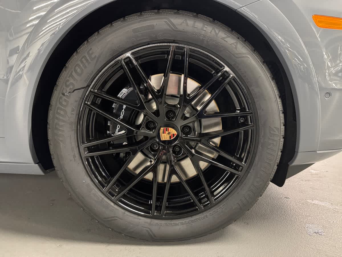 new 2026 Porsche Cayenne car