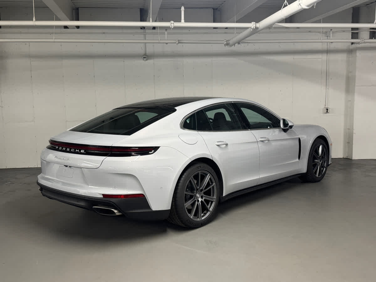 new 2026 Porsche Panamera car