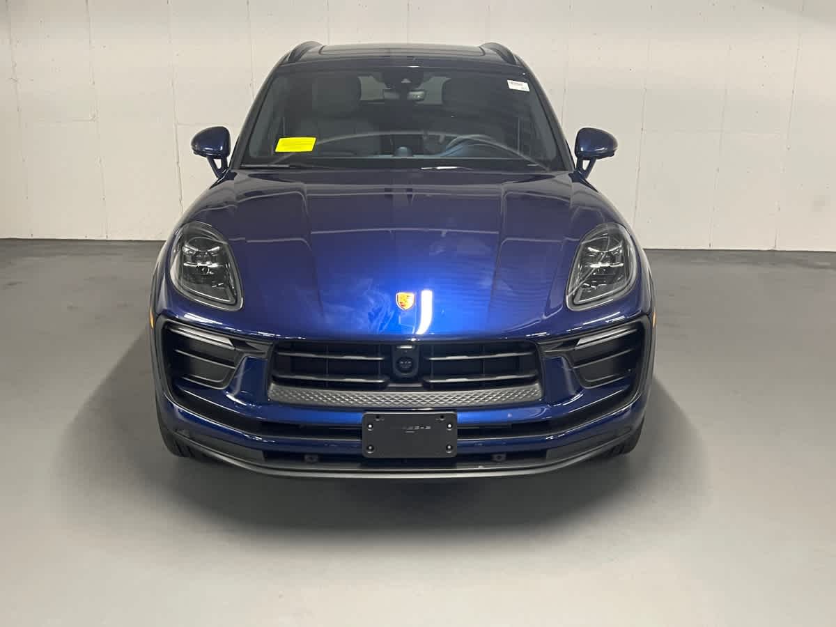 2026 Porsche Macan T - Photo 6