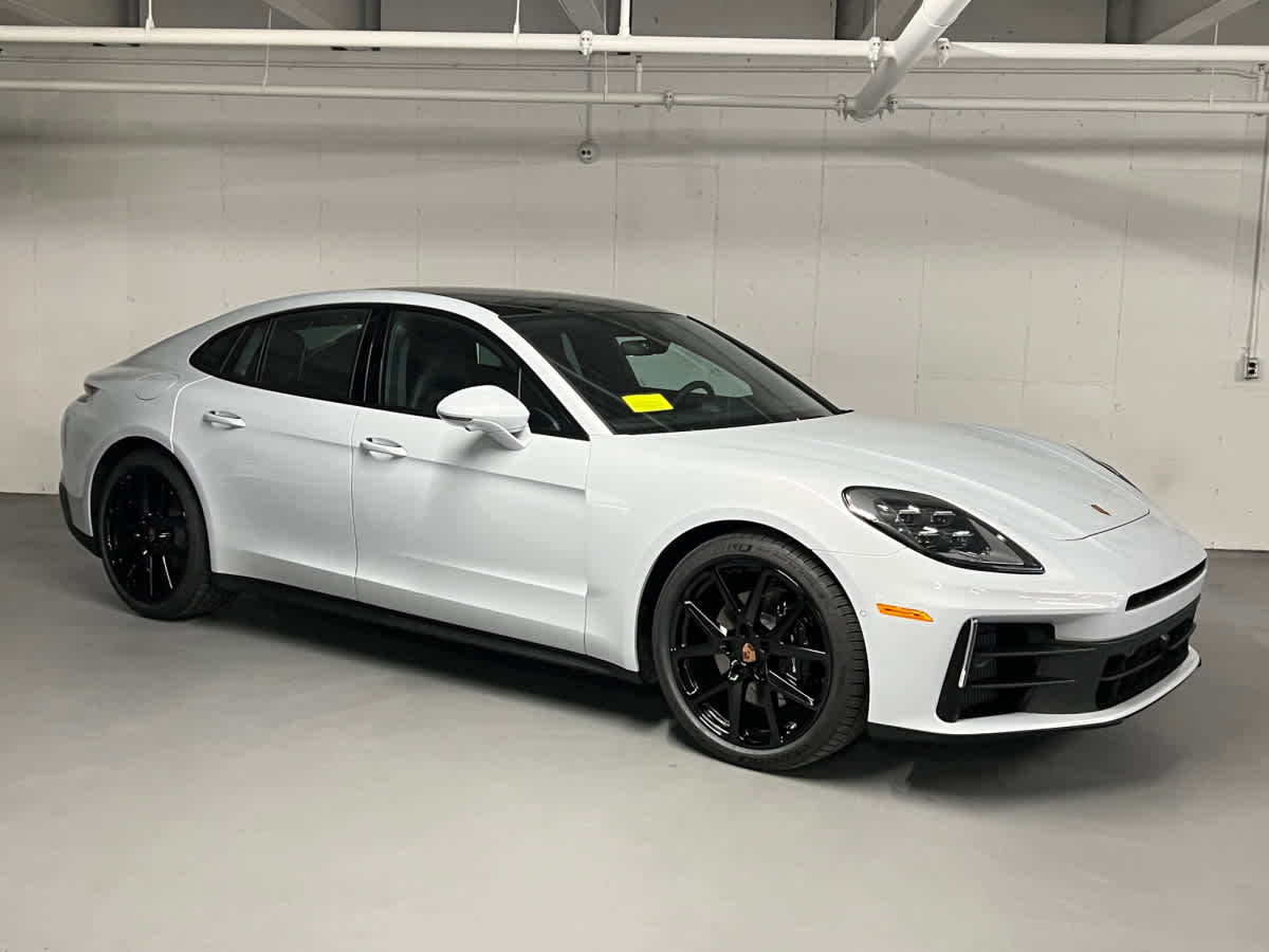 new 2026 Porsche Panamera car