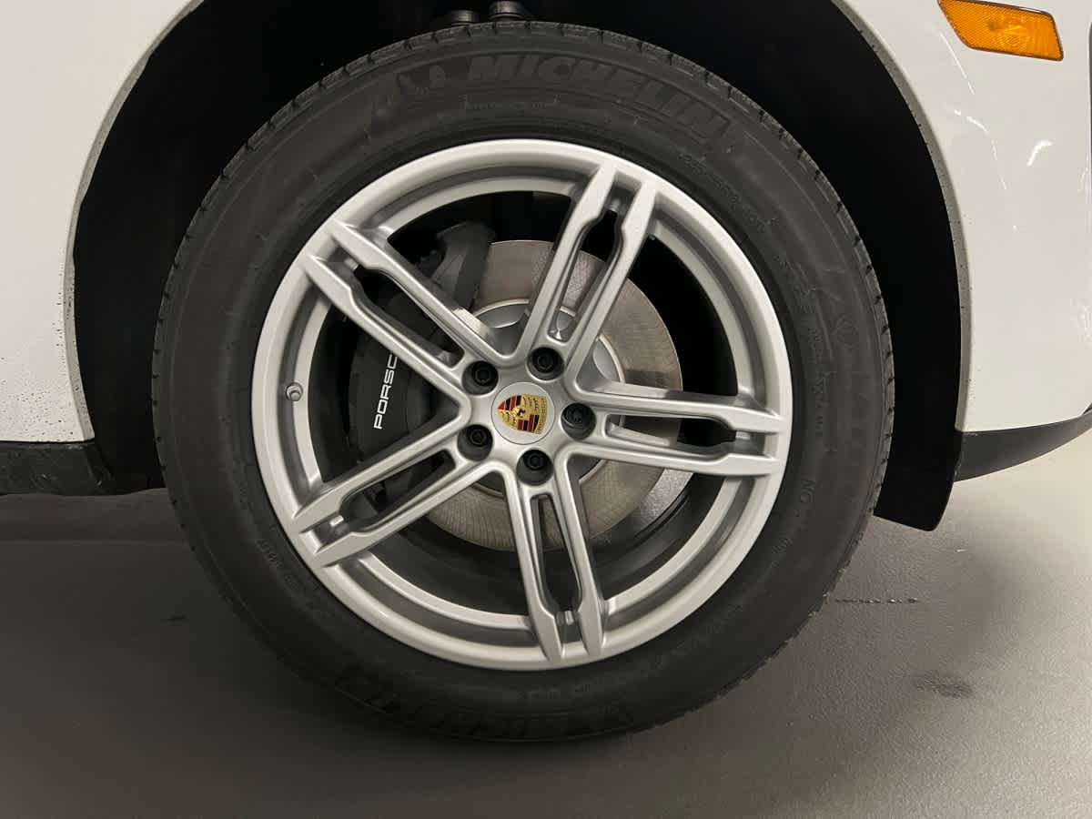 new 2026 Porsche Macan car