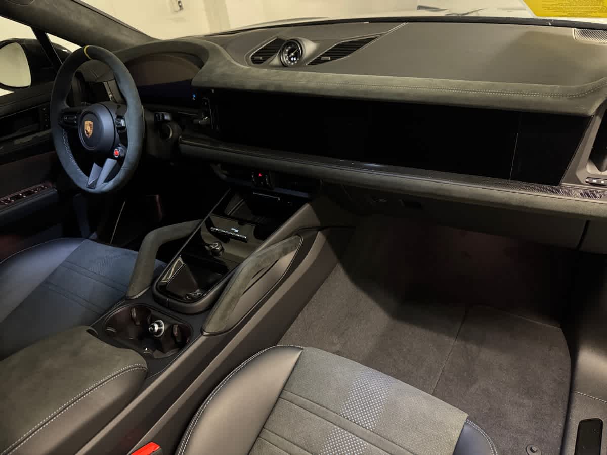 new 2025 Porsche Cayenne car