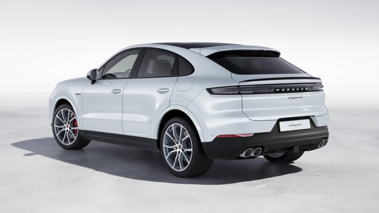 2026 Porsche Cayenne S E-Hybrid Coupe photo 3