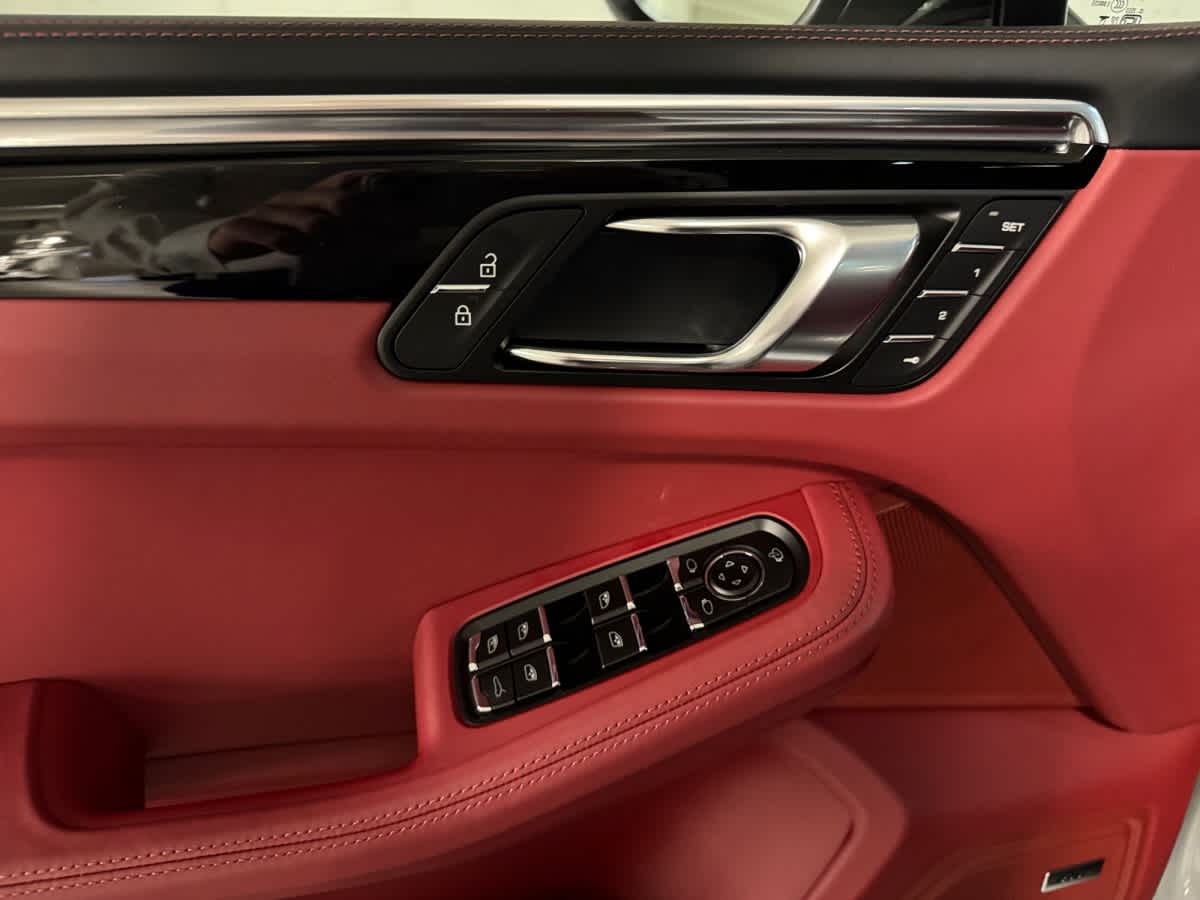 new 2026 Porsche Macan car